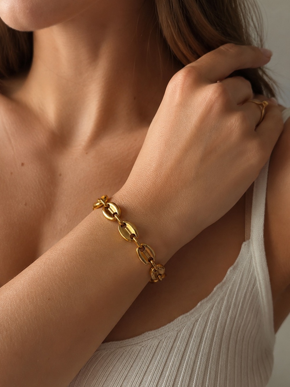Flat bean shape gold chain bracelet minimalist metallic trend